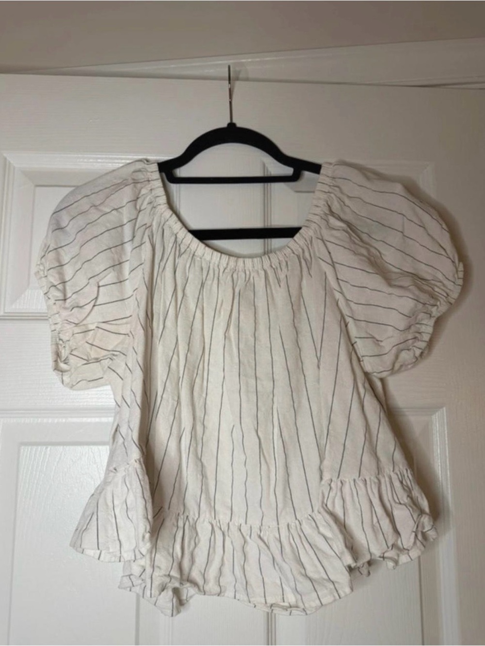 Ces Femme Cream Pinstripe Puff-Sleeve Peasant Top